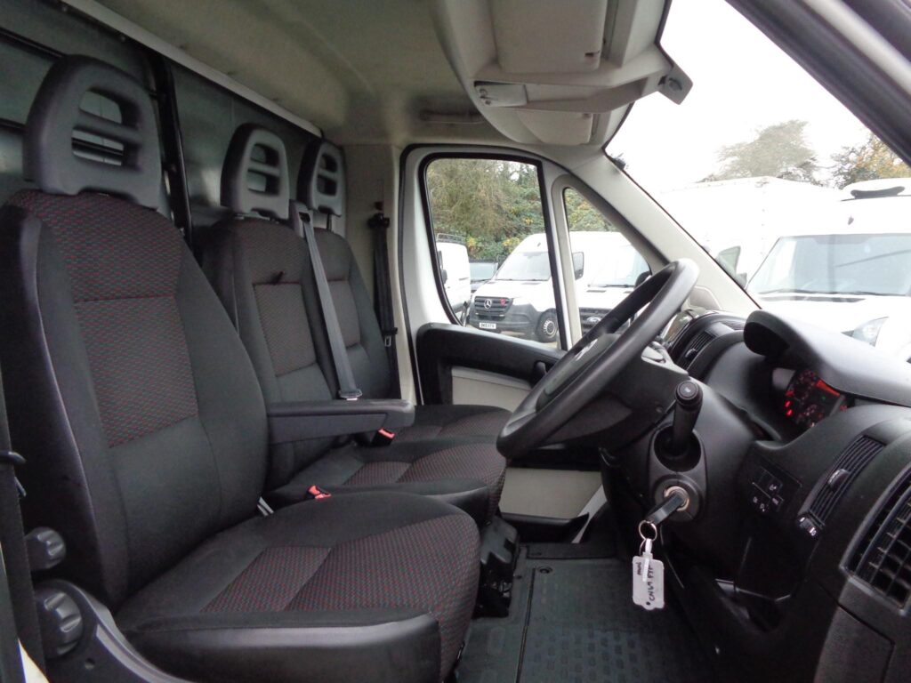 Citroen Relay 2.0 BlueHDi 35 Plus Ready To Run Luton L3 Euro 6 3dr