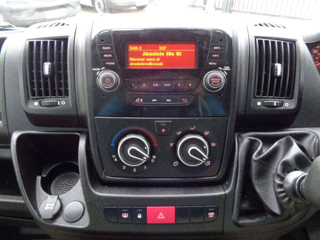 Citroen Relay 2.0 BlueHDi 35 Plus Ready To Run Luton L3 Euro 6 3dr